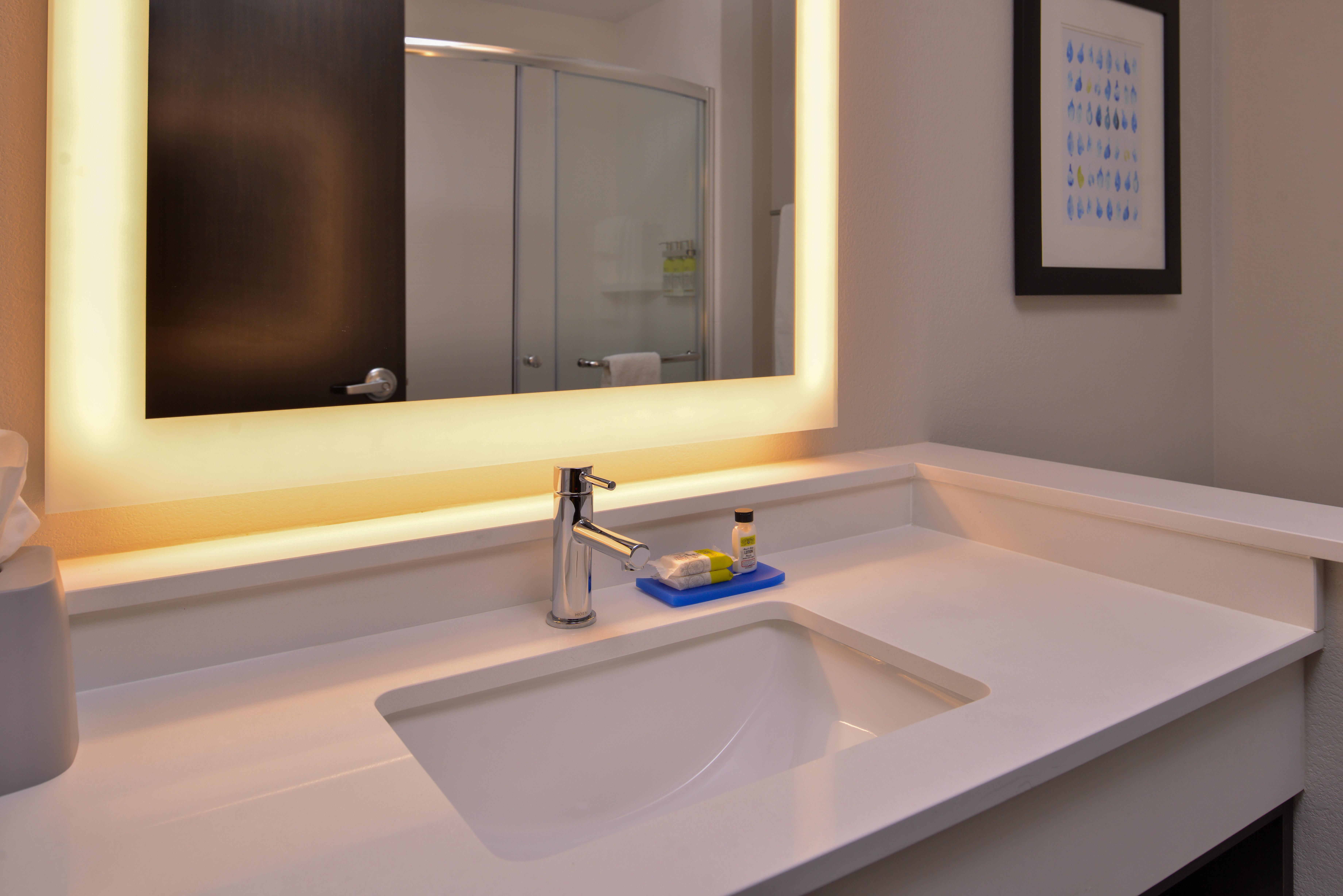 Holiday Inn Express & Suites - Olathe West By Ihg Zewnętrze zdjęcie