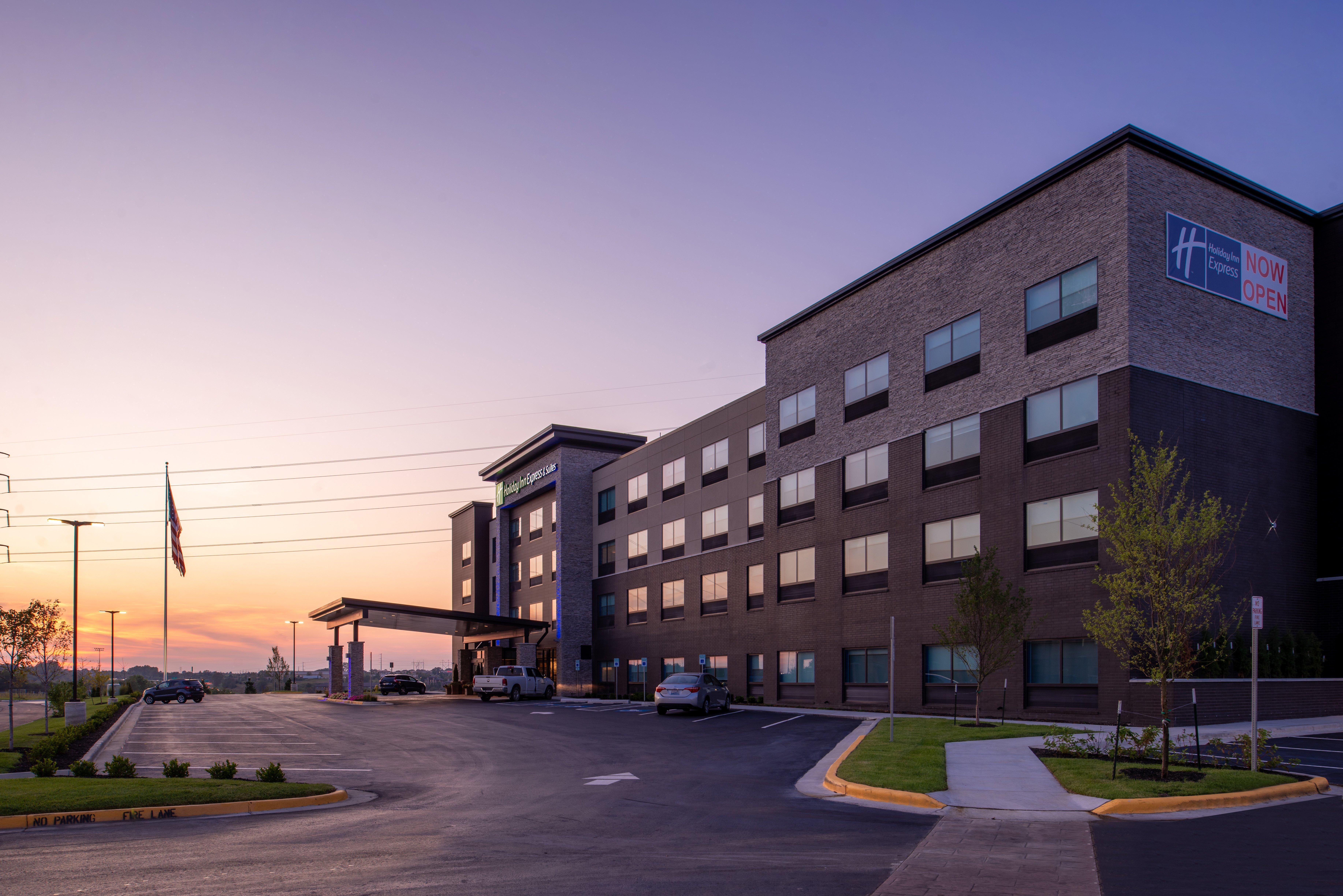 Holiday Inn Express & Suites - Olathe West By Ihg Zewnętrze zdjęcie