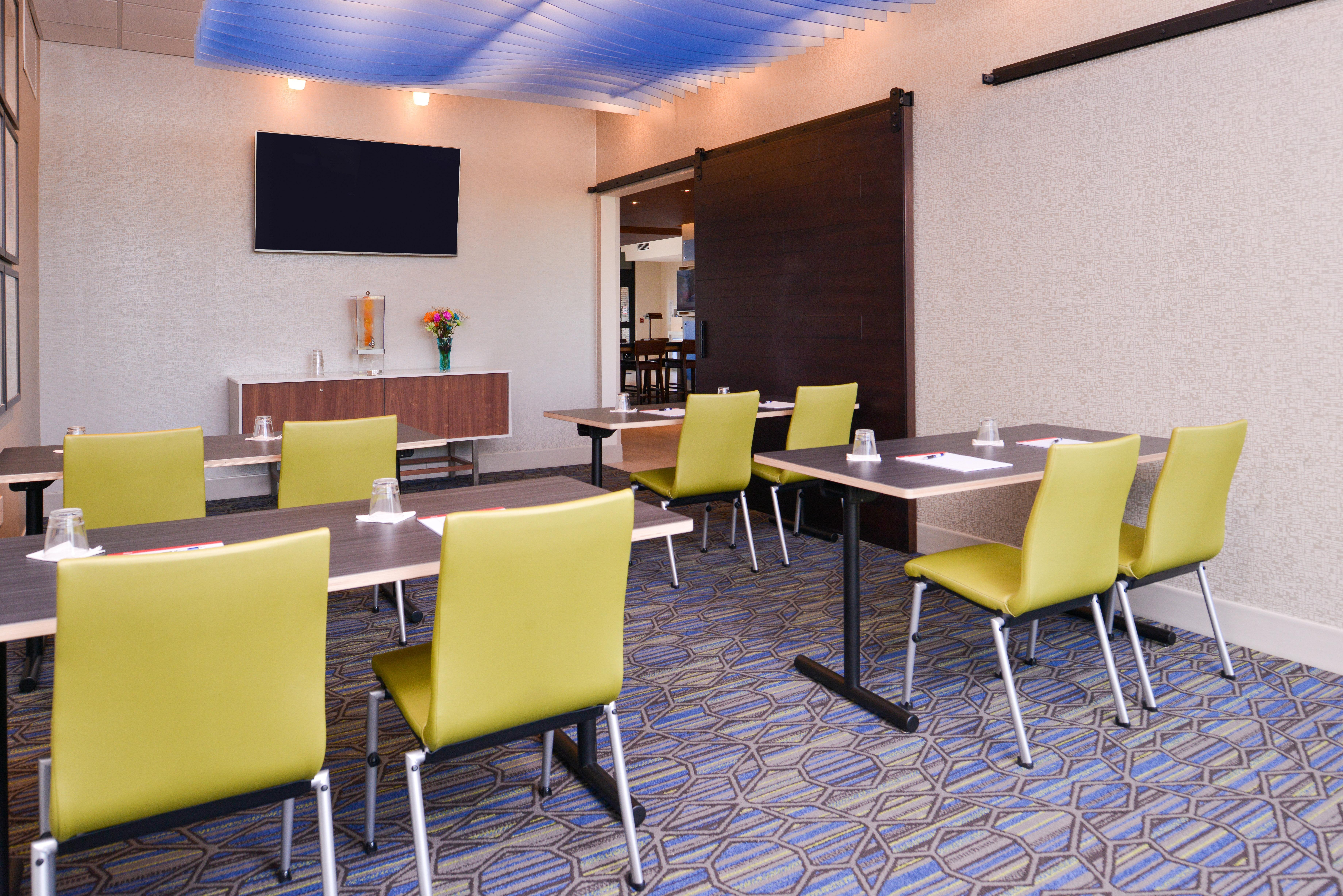 Holiday Inn Express & Suites - Olathe West By Ihg Zewnętrze zdjęcie