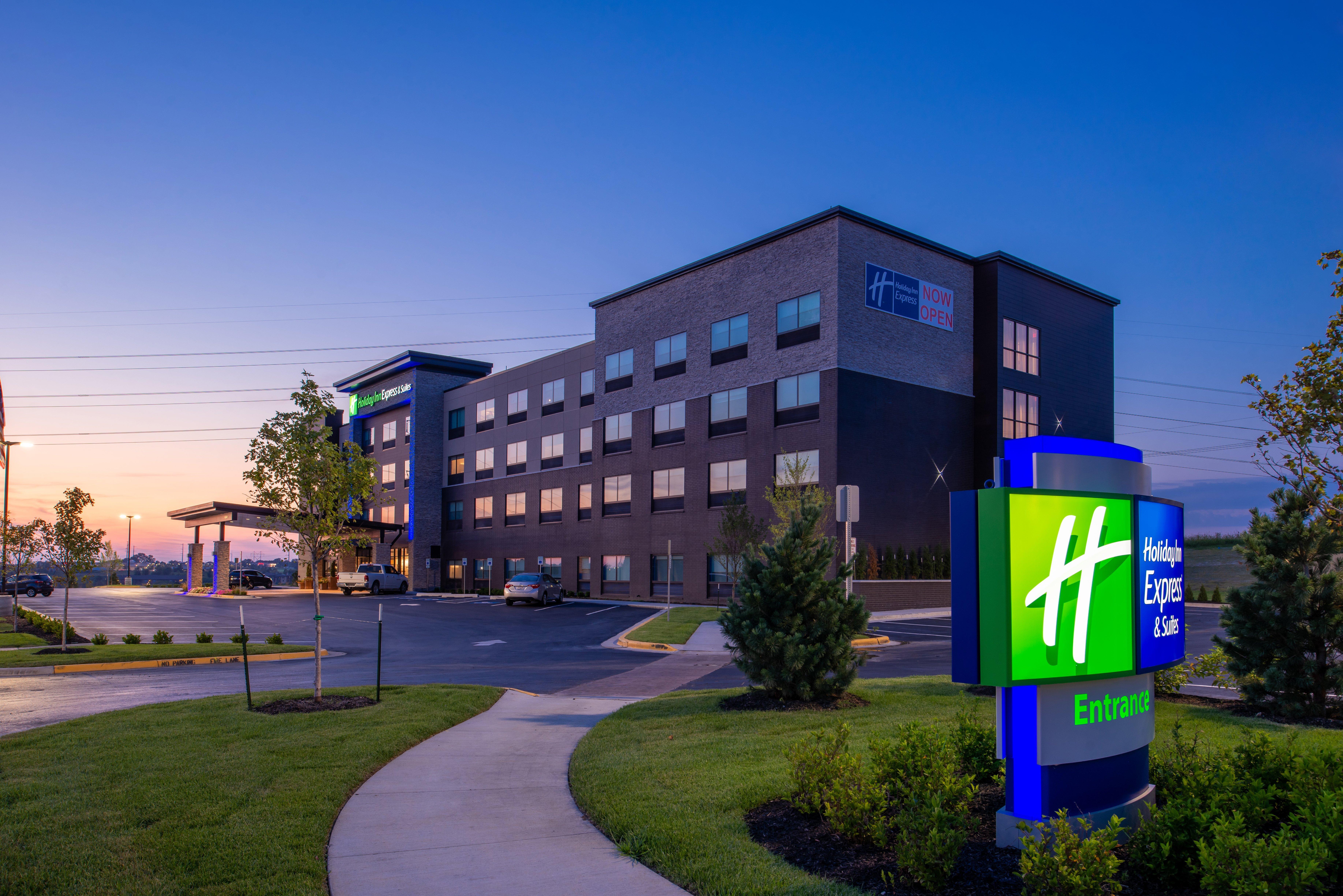 Holiday Inn Express & Suites - Olathe West By Ihg Zewnętrze zdjęcie